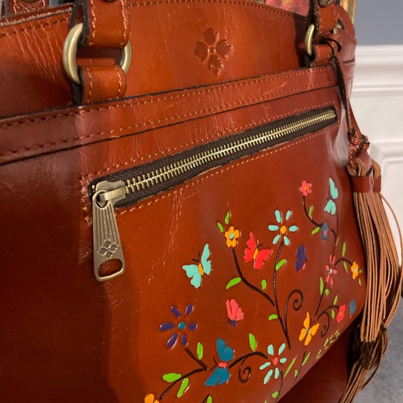 Patricia Nash Poppy Tote with dust cover - Picture 7 of 13